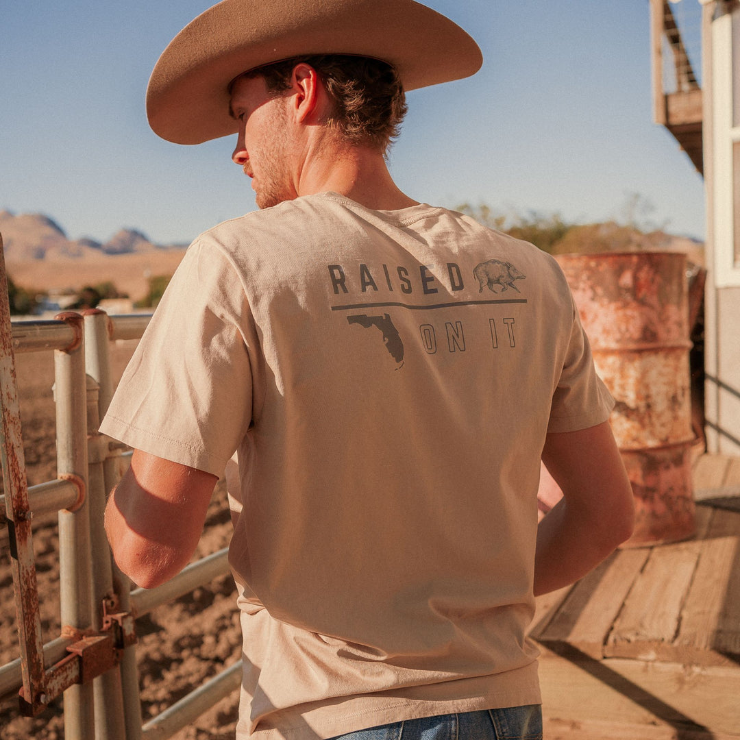 Florida Vintage Hog Hunting Tee | Tan | Unisex Short-Sleeve Comfort Tee